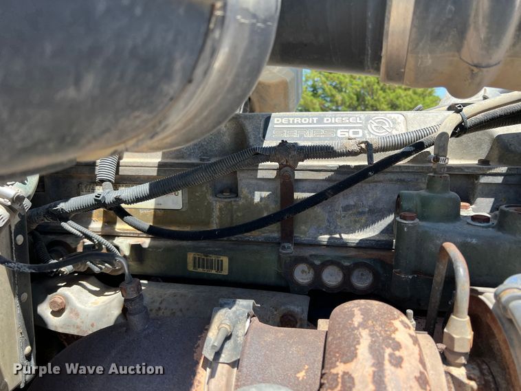 image for item DJ7657 2001 Peterbilt 378  dump truck