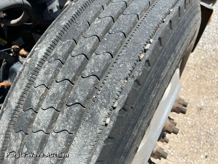 image for item DJ7657 2001 Peterbilt 378  dump truck