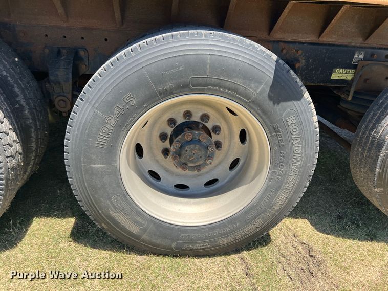 image for item DJ7657 2001 Peterbilt 378  dump truck