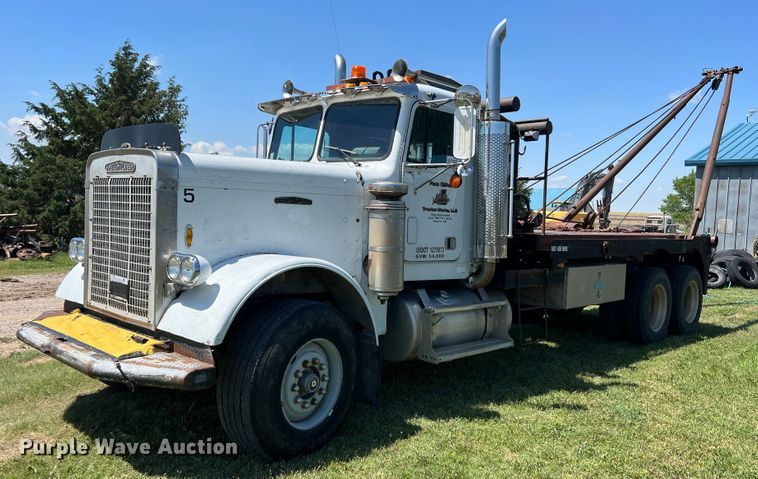 image for item DJ7658 1981 Freightliner FLC-12064-T  winch truck