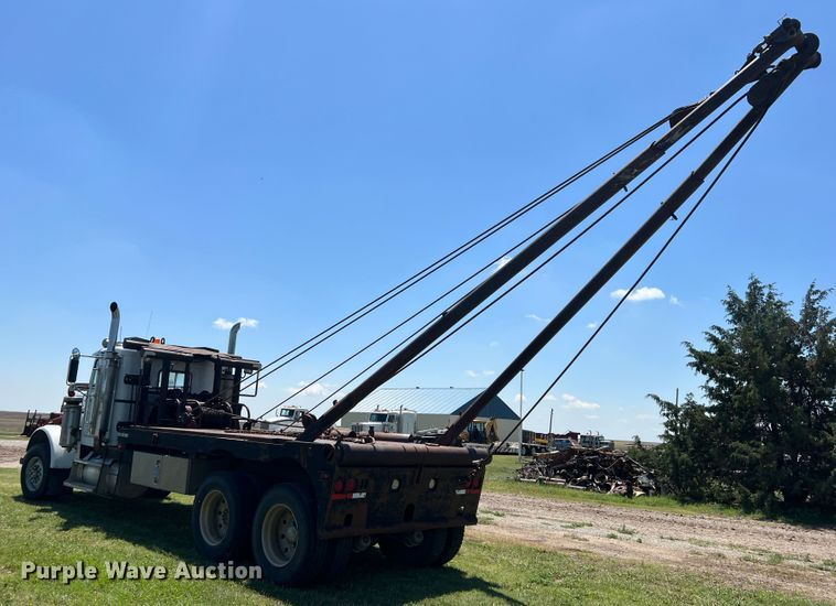 image for item DJ7658 1981 Freightliner FLC-12064-T  winch truck