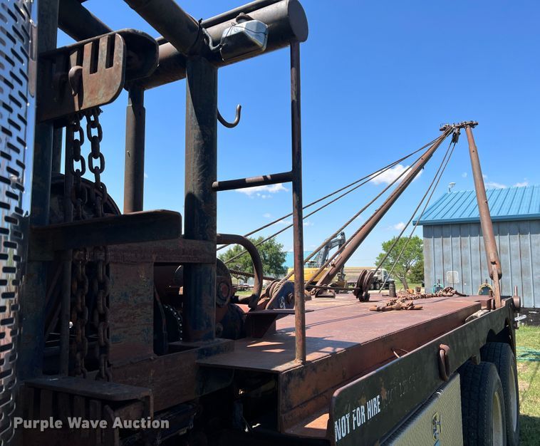 image for item DJ7658 1981 Freightliner FLC-12064-T  winch truck