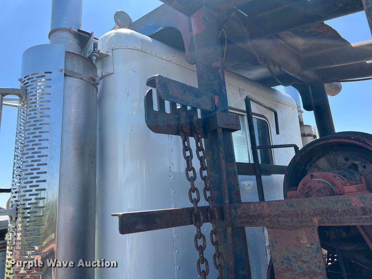 image for item DJ7658 1981 Freightliner FLC-12064-T  winch truck