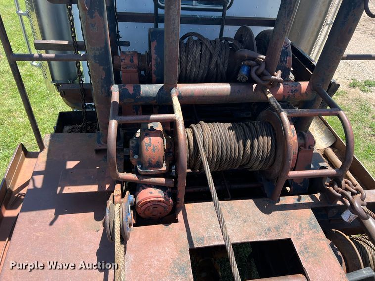 image for item DJ7658 1981 Freightliner FLC-12064-T  winch truck