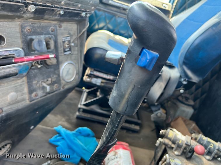 image for item DJ7658 1981 Freightliner FLC-12064-T  winch truck