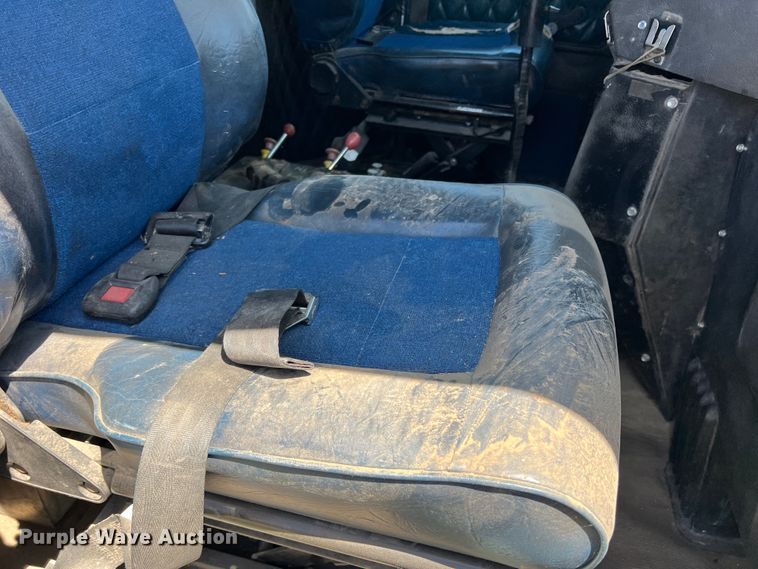 image for item DJ7658 1981 Freightliner FLC-12064-T  winch truck