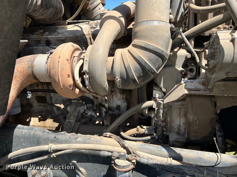 image for item DJ7658 1981 Freightliner FLC-12064-T  winch truck