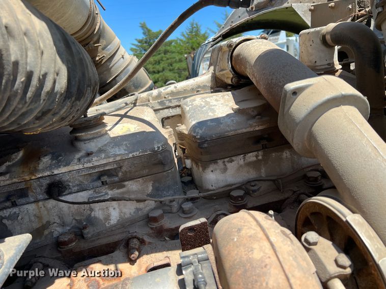 image for item DJ7658 1981 Freightliner FLC-12064-T  winch truck