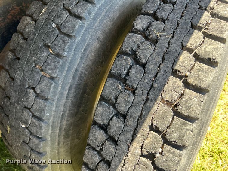 image for item DJ7658 1981 Freightliner FLC-12064-T  winch truck