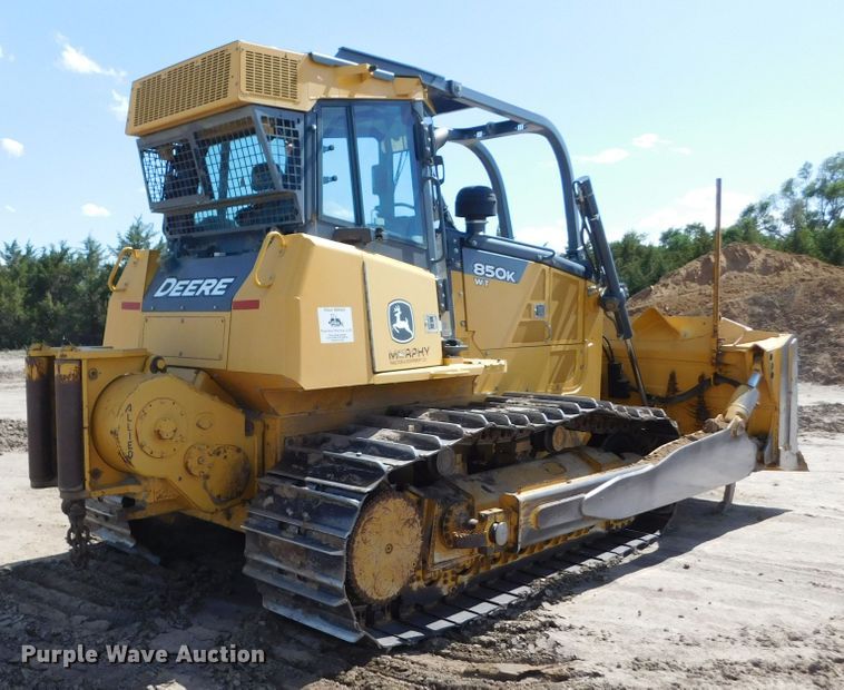 image for item DJ7661 2011 John Deere 850K WT  dozer