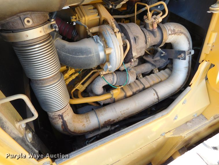 image for item DJ7661 2011 John Deere 850K WT  dozer