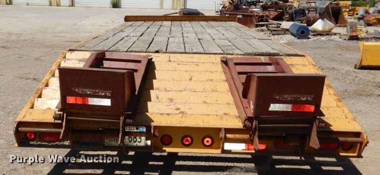 image for item DK0481 2005 Towmaster T-18  equipment trailer