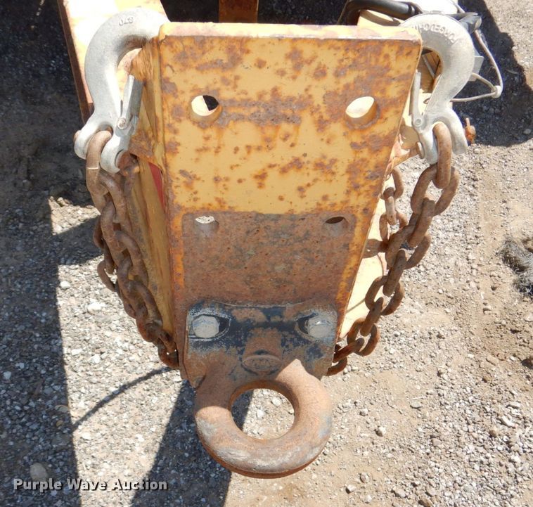 image for item DK0481 2005 Towmaster T-18  equipment trailer