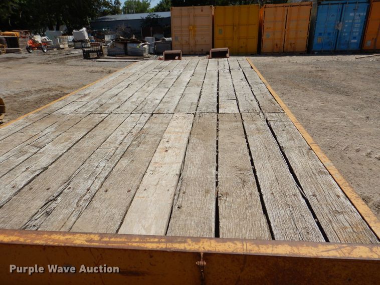 image for item DK0481 2005 Towmaster T-18  equipment trailer