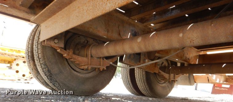 image for item DK0481 2005 Towmaster T-18  equipment trailer