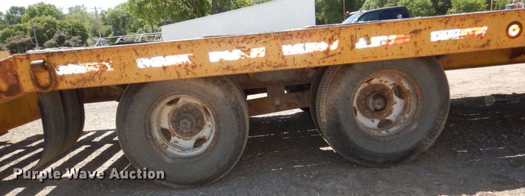image for item DK0481 2005 Towmaster T-18  equipment trailer