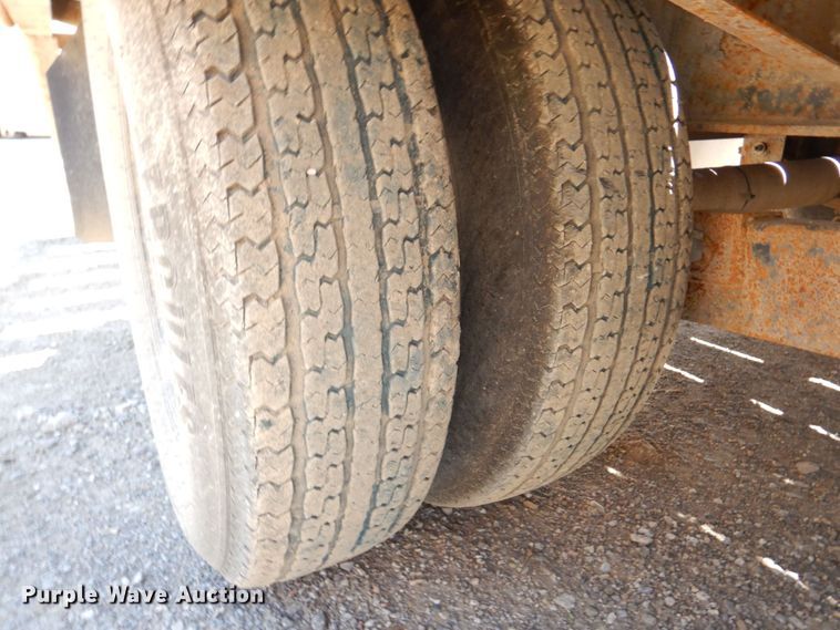 image for item DK0481 2005 Towmaster T-18  equipment trailer