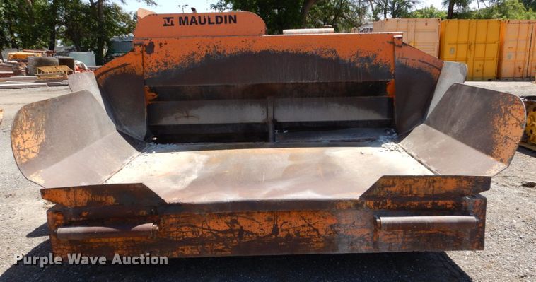 image for item DK0482 1998 Mauldin 690E  paver