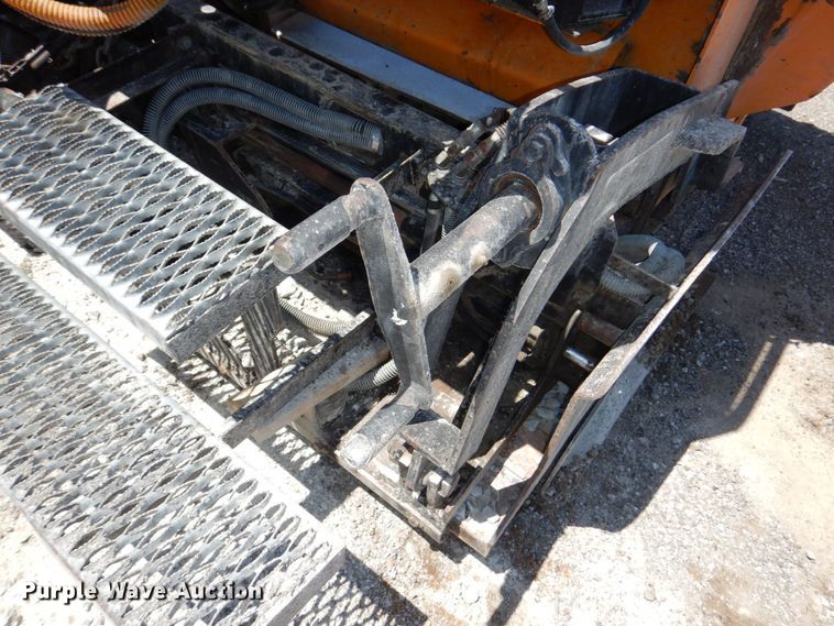 image for item DK0482 1998 Mauldin 690E  paver