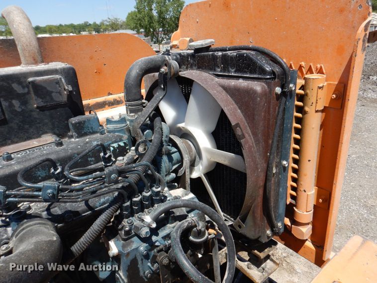 image for item DK0482 1998 Mauldin 690E  paver