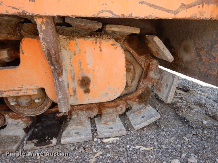 image for item DK0482 1998 Mauldin 690E  paver