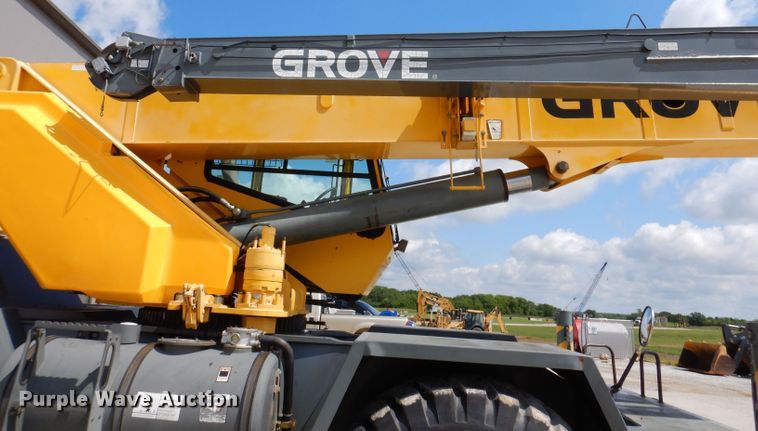 image for item DK2004 2003 Grove RT 530E  crane