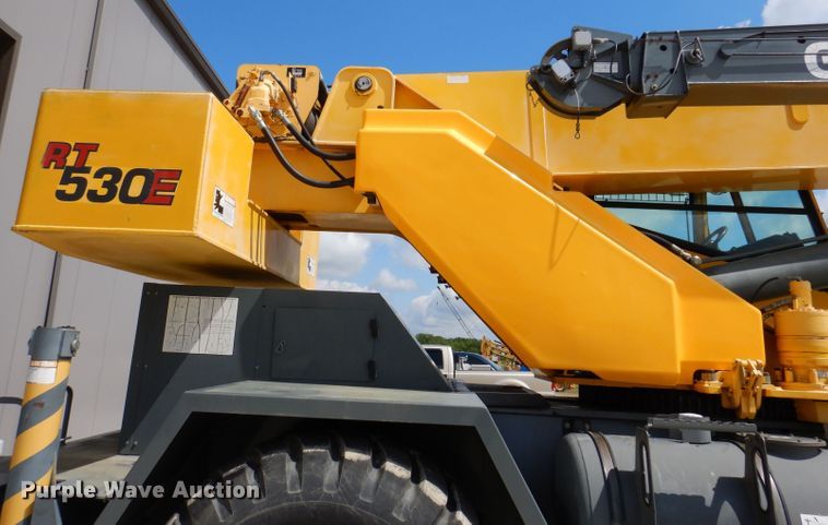 image for item DK2004 2003 Grove RT 530E  crane