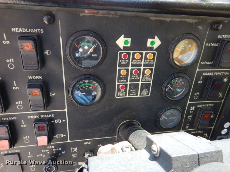 image for item DK2004 2003 Grove RT 530E  crane