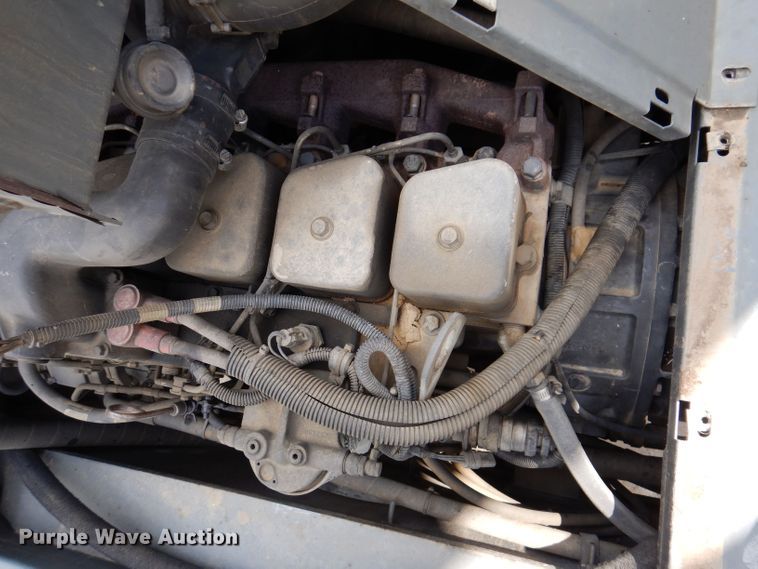 image for item DK2004 2003 Grove RT 530E  crane