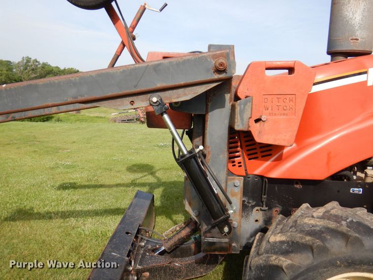 image for item DM2245 2003 Ditch Witch RT115  cable plow