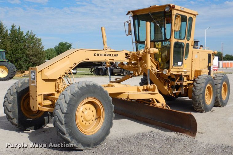 image for item DM2258 1977 Caterpillar 140G  motor grader