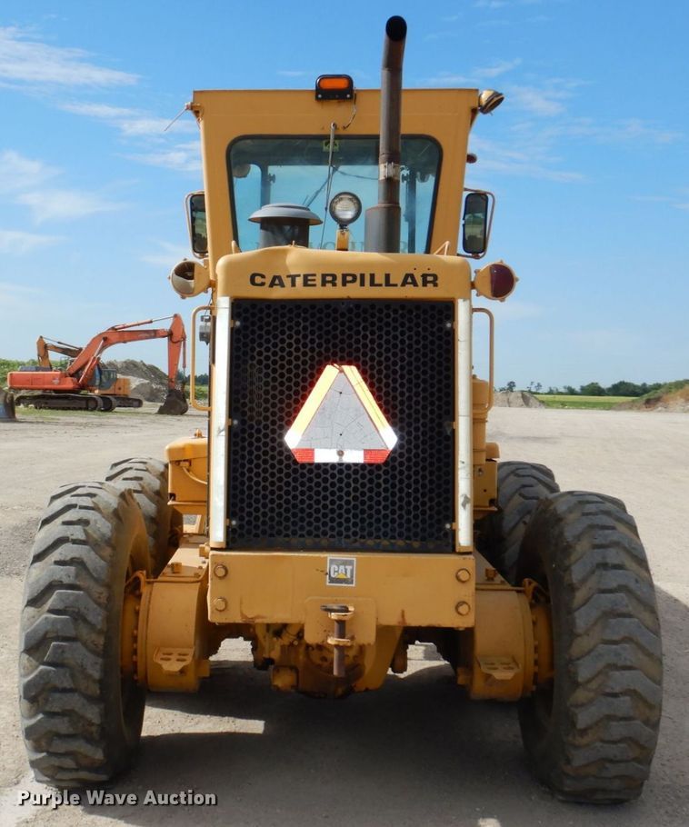 image for item DM2258 1977 Caterpillar 140G  motor grader