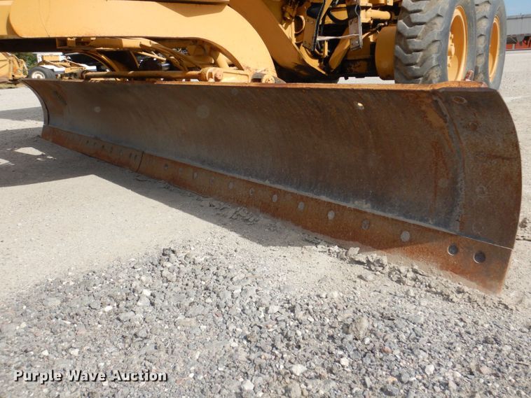 image for item DM2258 1977 Caterpillar 140G  motor grader