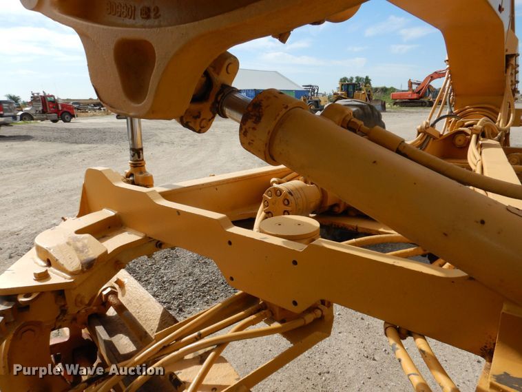 image for item DM2258 1977 Caterpillar 140G  motor grader