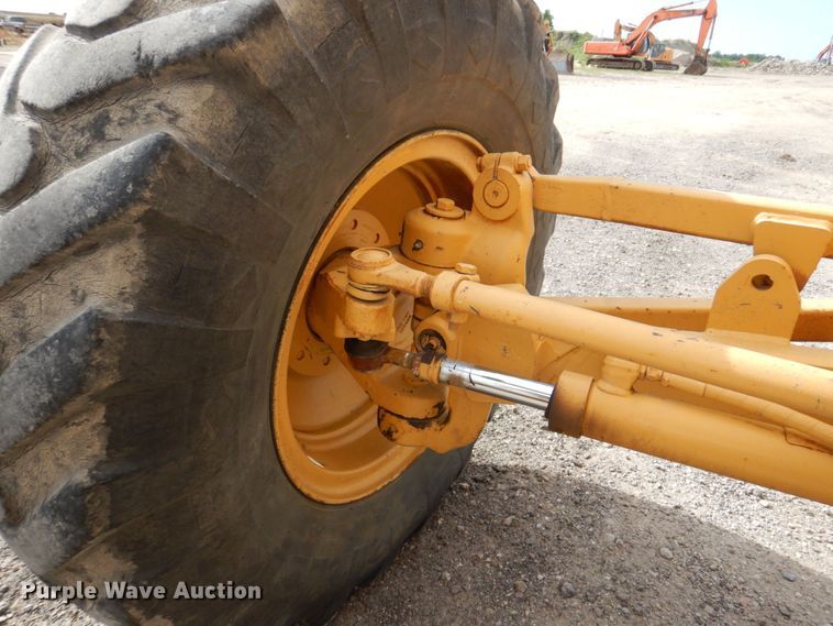 image for item DM2258 1977 Caterpillar 140G  motor grader