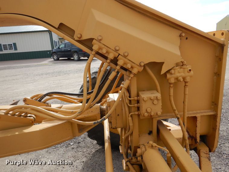image for item DM2258 1977 Caterpillar 140G  motor grader