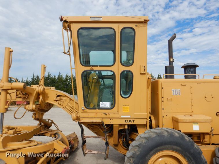 image for item DM2258 1977 Caterpillar 140G  motor grader