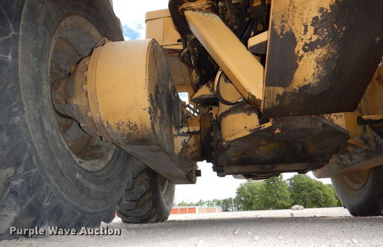 image for item DM2258 1977 Caterpillar 140G  motor grader