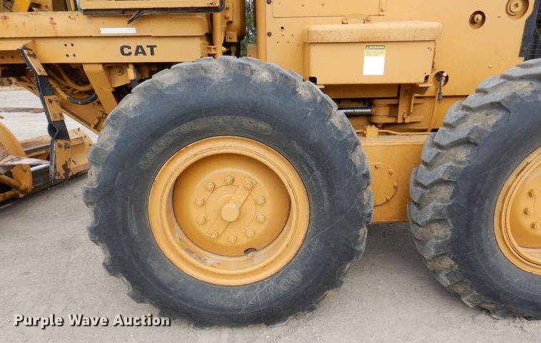 image for item DM2258 1977 Caterpillar 140G  motor grader