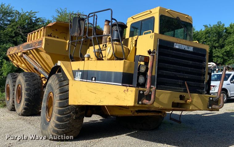 image for item DM4165 Caterpillar D400D  haul truck