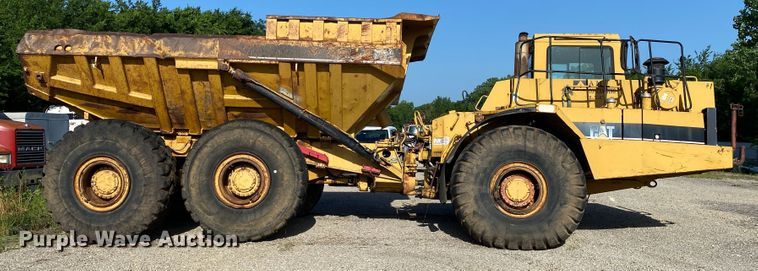 image for item DM4165 Caterpillar D400D  haul truck