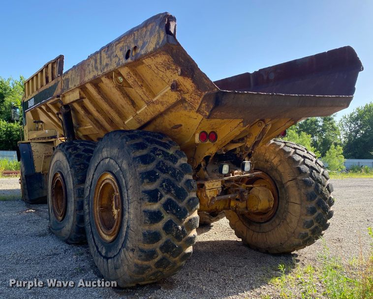 image for item DM4165 Caterpillar D400D  haul truck