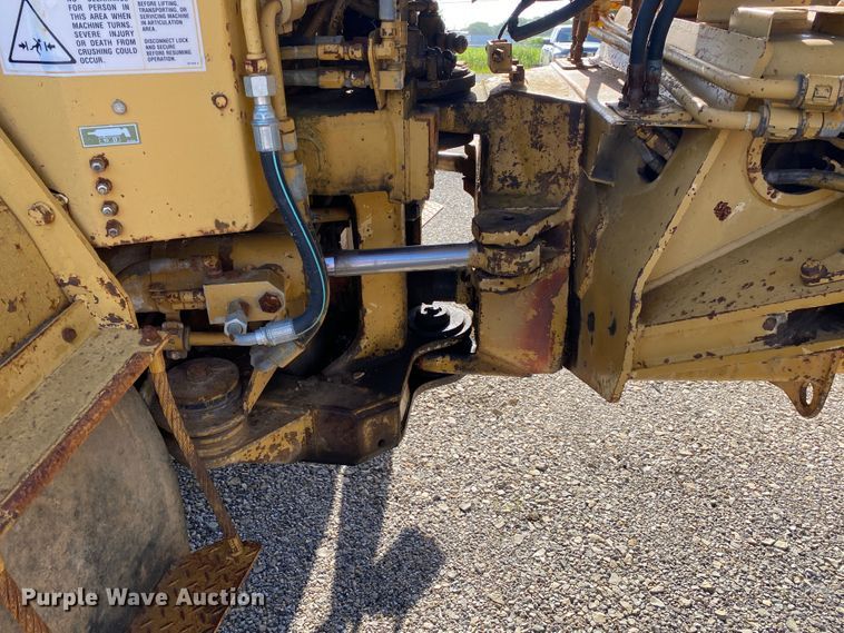 image for item DM4165 Caterpillar D400D  haul truck