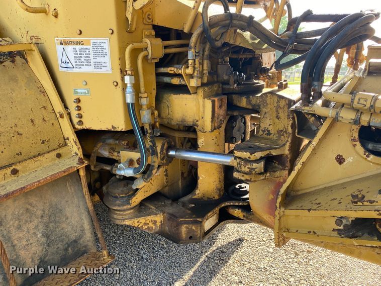 image for item DM4165 Caterpillar D400D  haul truck