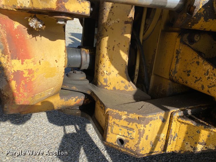 image for item DM4165 Caterpillar D400D  haul truck