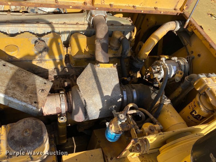 image for item DM4165 Caterpillar D400D  haul truck