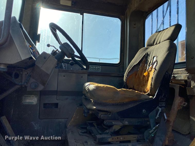 image for item DM4165 Caterpillar D400D  haul truck