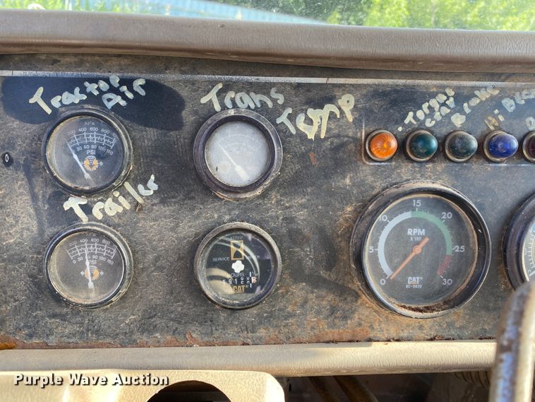 image for item DM4165 Caterpillar D400D  haul truck