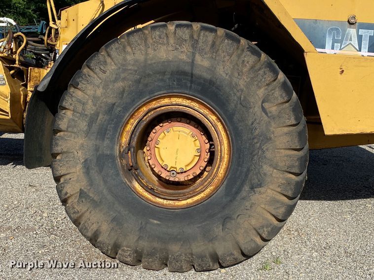 image for item DM4165 Caterpillar D400D  haul truck