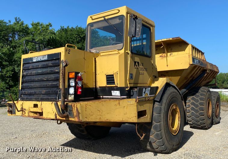 image for item DM4166 1994 Caterpillar D400D  haul truck